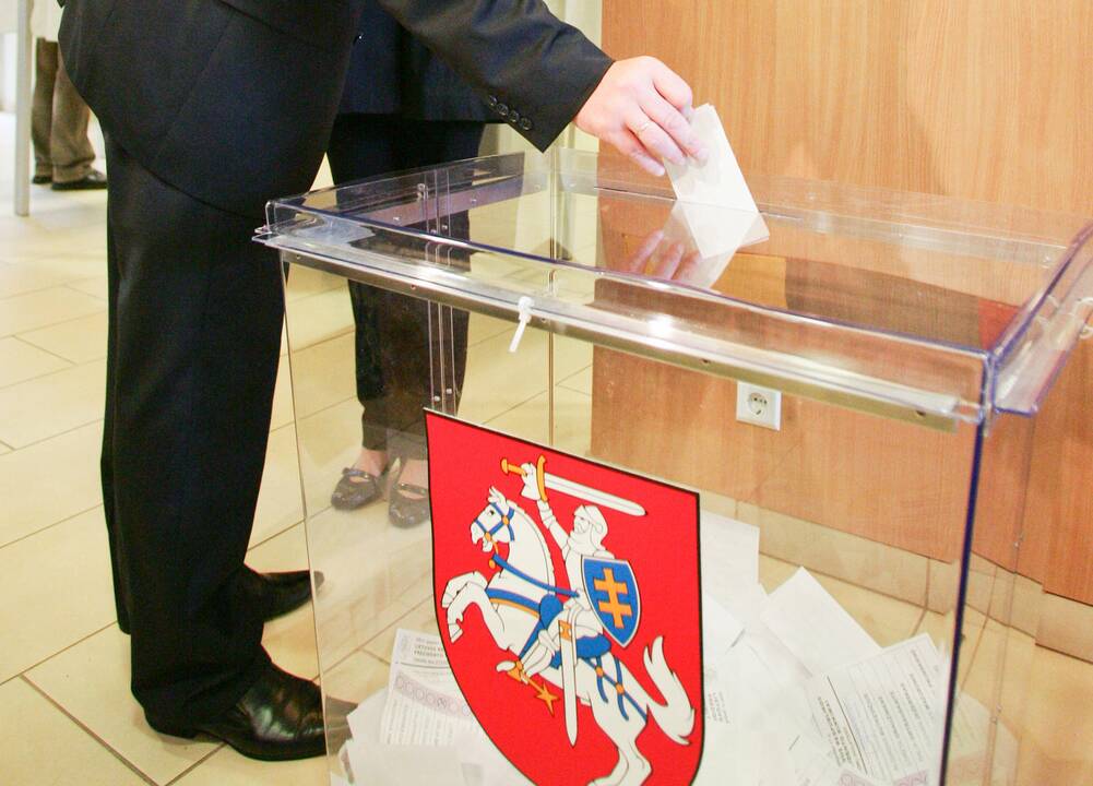 Antrame prezidento rinkimų ture bus A. Zuokas ir A. Paulauskas?
