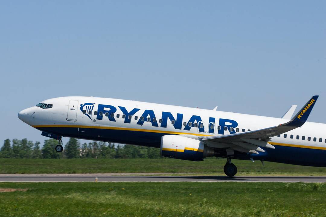 Ateinančią žiemą “Ryanair” iš Lietuvos skraidys 20 krypčių