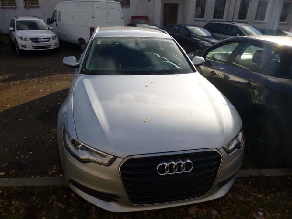 Pasieniečiai sulaikė keturis vogtus automobilius