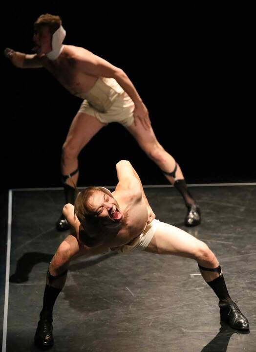 Buvusio Kauno pantomimos teatro scenoje – "Auros" premjera