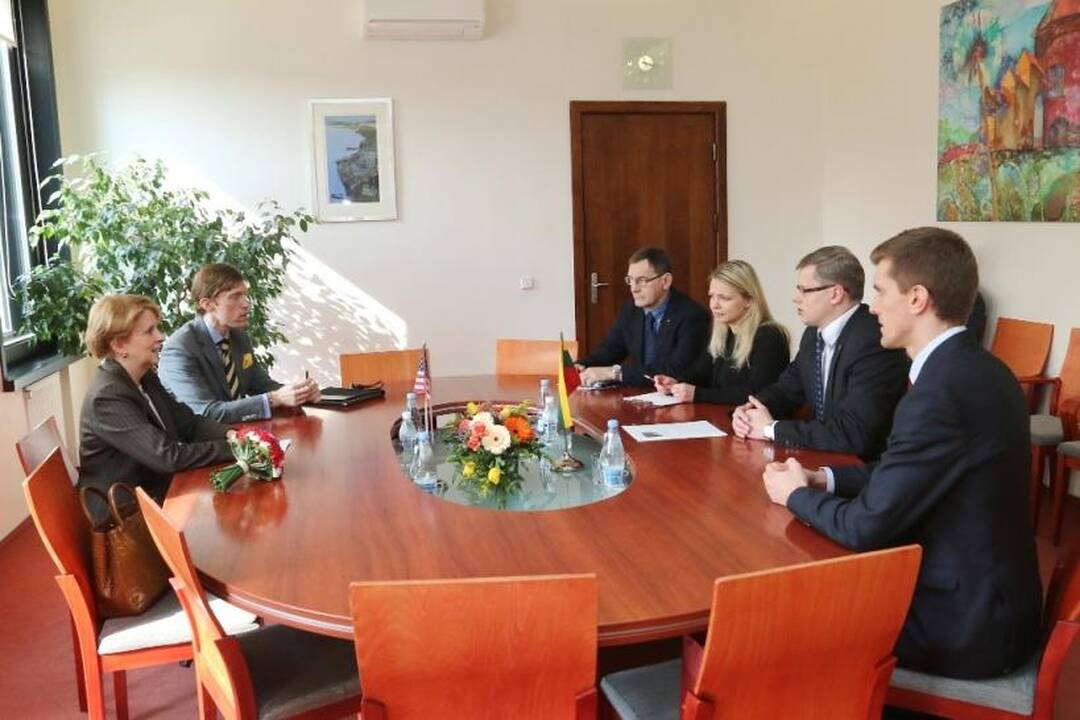 JAV ambasadorė Kaune gyrė Lietuvą