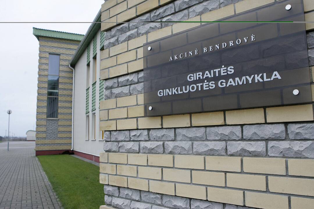 Giraitės ginkluotės gamyklą tikimasi parduoti bent už 5 mln. eurų