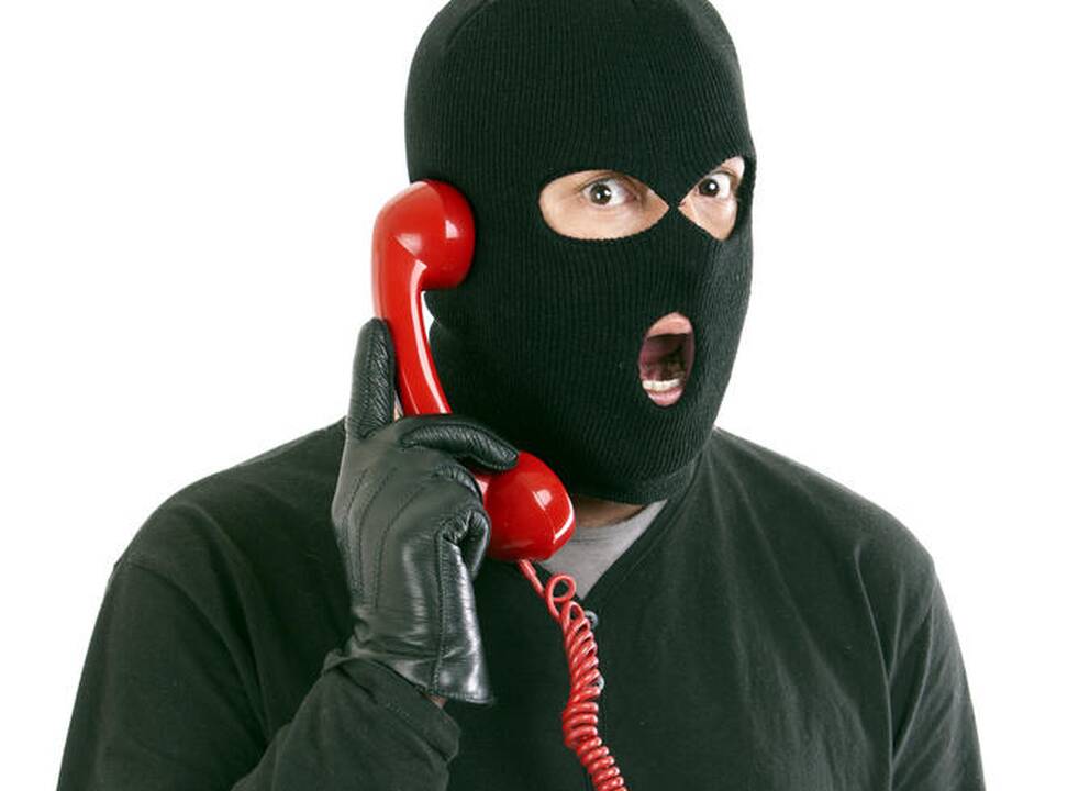 Telefoninių sukčių istorijose – ir padirbti eurai