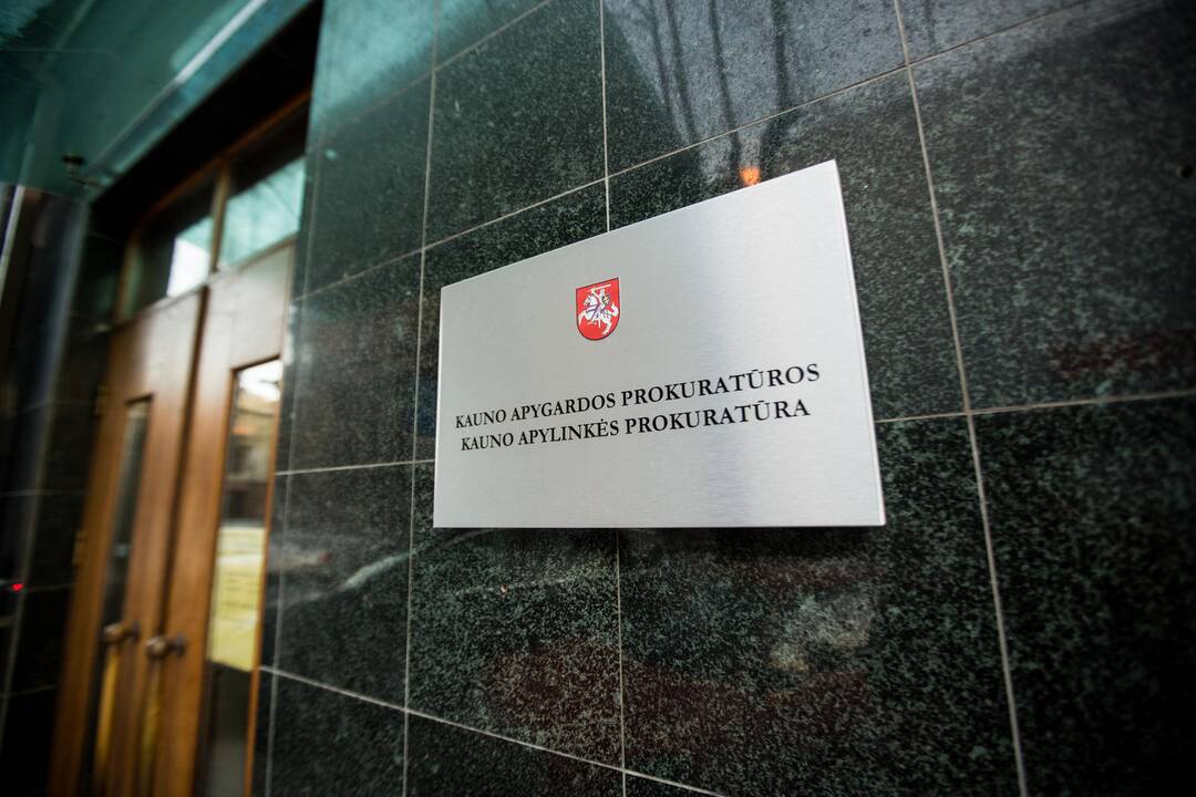 Po didinamuoju stiklu – aplinkosaugininkai