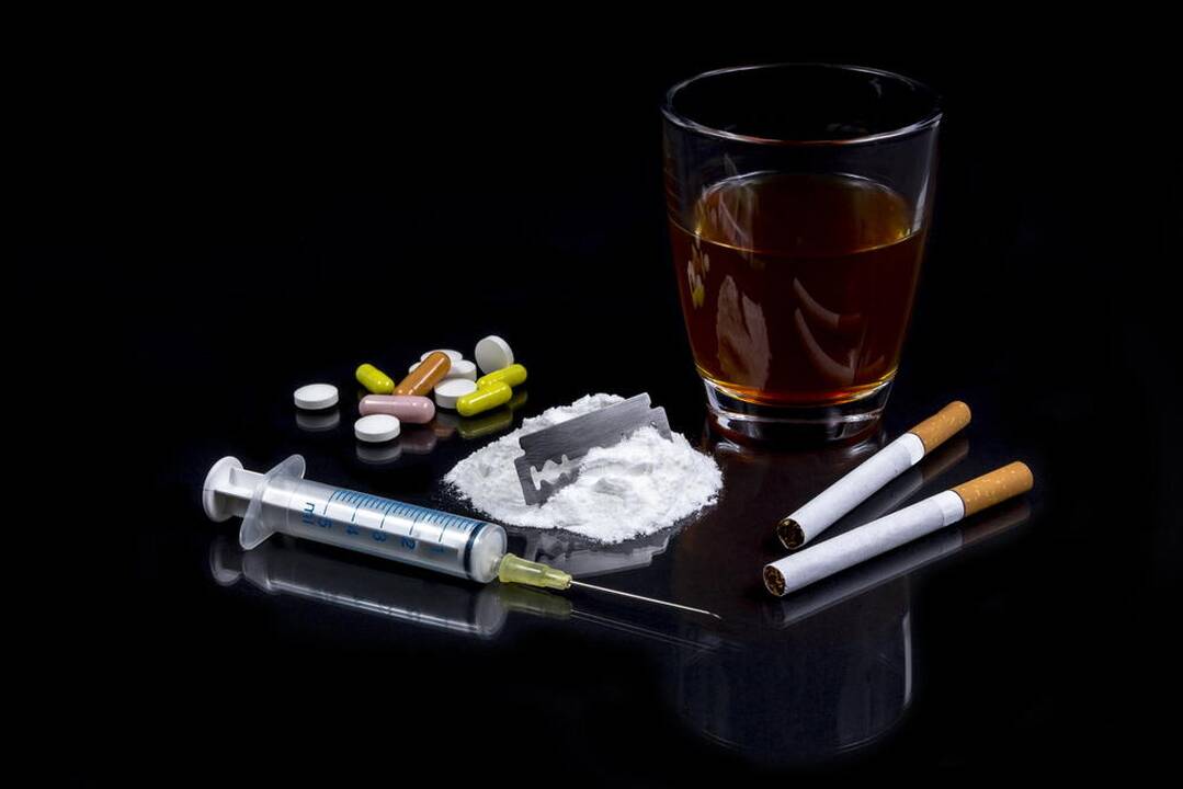 Europarlamentarai siekia uždrausti pardavinėti „legalius narkotikus“