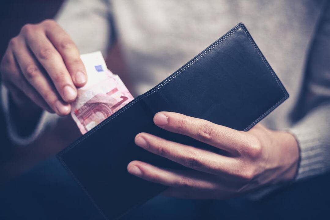 Premjeras: jei leis ekonominė padėtis, MMA didės du kartus