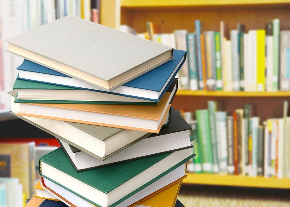 Premijos – rašytojams R. Rastauskui ir M. Nastaravičiui