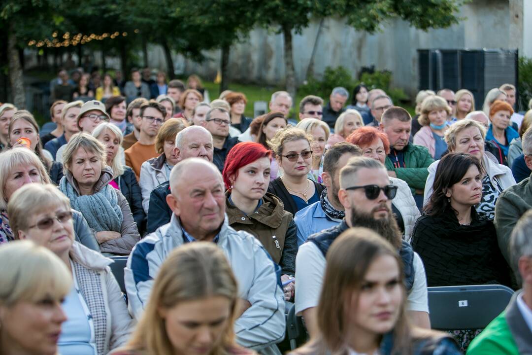 Pažaislio Liepų alėjos vakarai. Įžanginis „Purpurinio vakaro“ koncertas