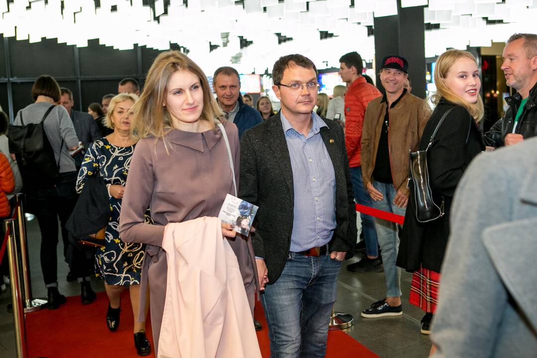 Išankstinė filmo "Tarp pilkų debesų" premjera Kaune