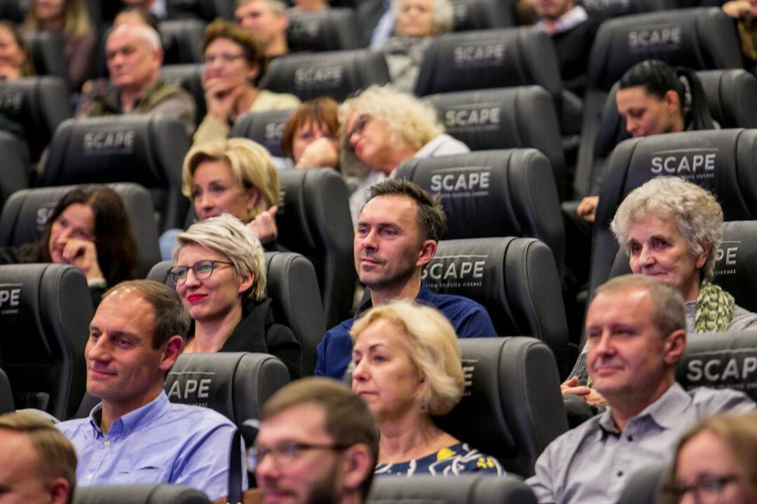 Išankstinė filmo "Tarp pilkų debesų" premjera Kaune