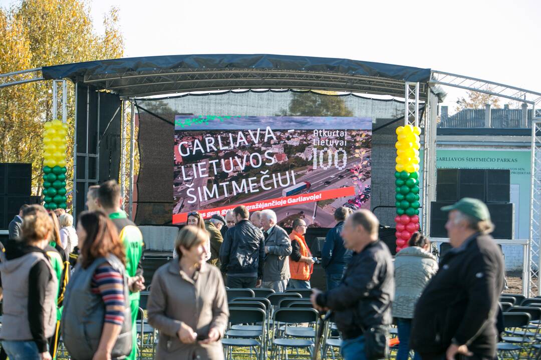 Šventė Garliavos Šimtmečio parke
