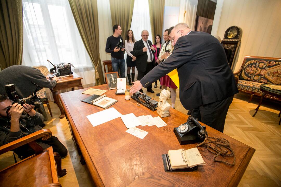 Parodos „Kuriančiajai Lietuvos diplomatijai – 100“ atidarymas