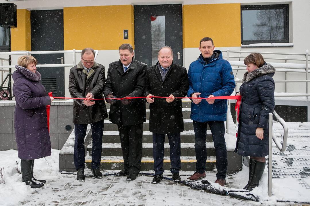 Naujai įrengti socialiniai būstai Bubiuose perduodami gyventojams