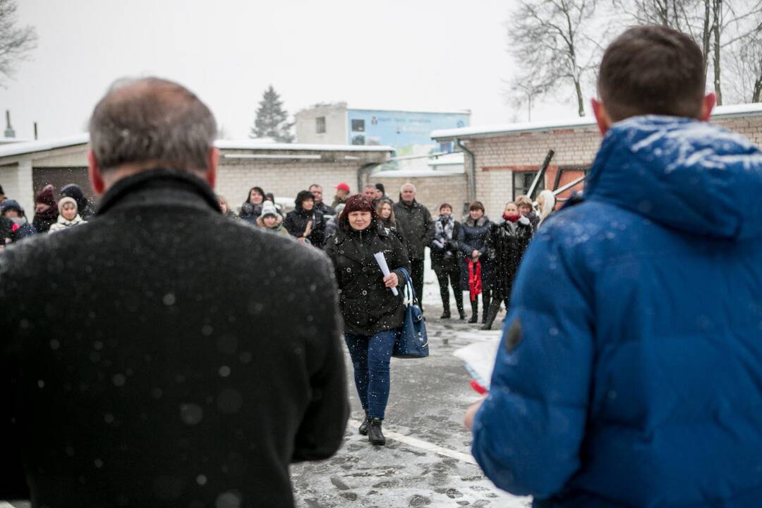 Naujai įrengti socialiniai būstai Bubiuose perduodami gyventojams