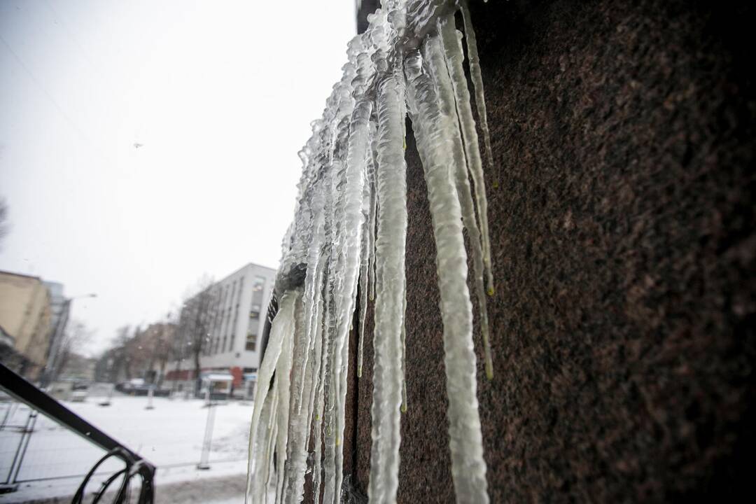Kauno centrinį paštą užliejo vanduo