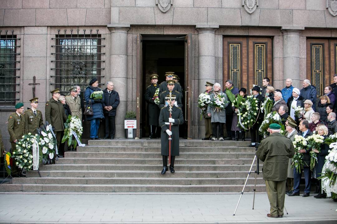 Partizanas V. Balsys-Uosis išlydėtas į paskutinę kelionę