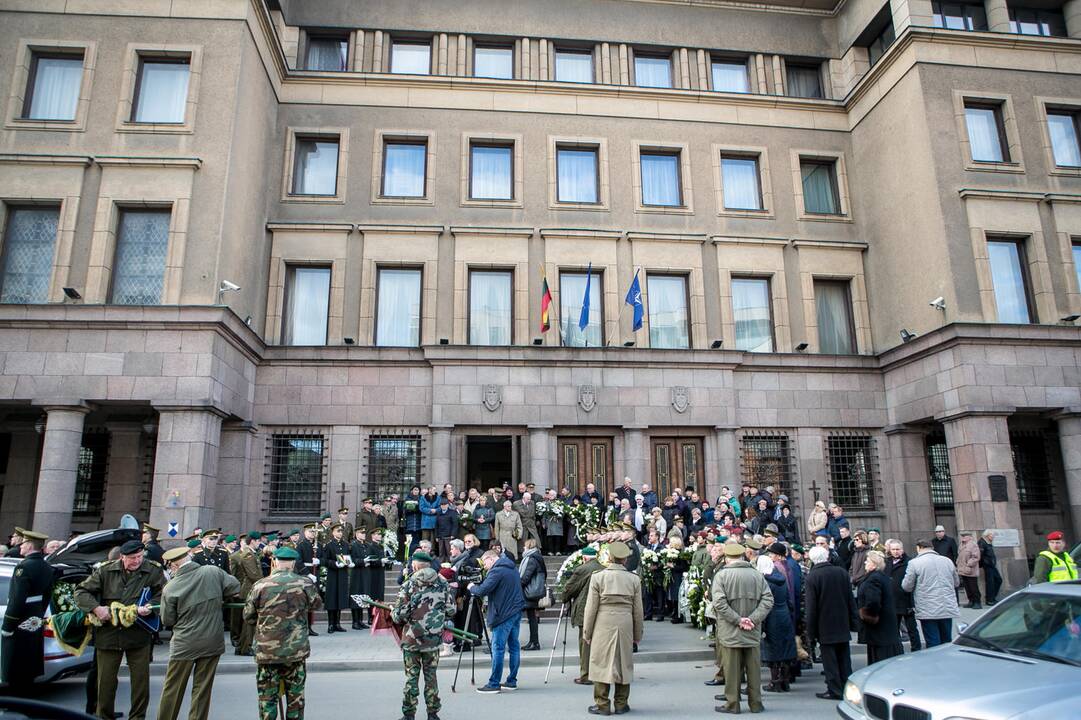 Partizanas V. Balsys-Uosis išlydėtas į paskutinę kelionę