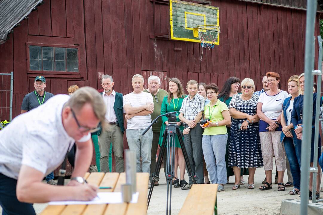 Zoologijos sode statoma gydykla