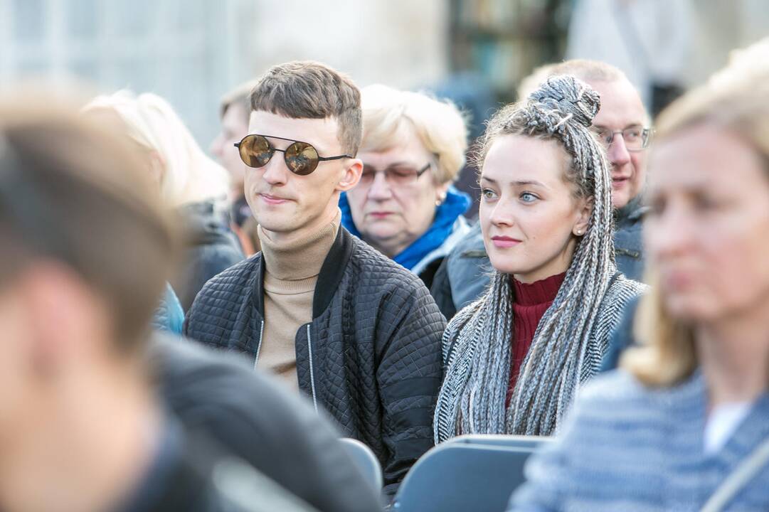 Andrius Kaniava ir grupė "Pasirodymas" 