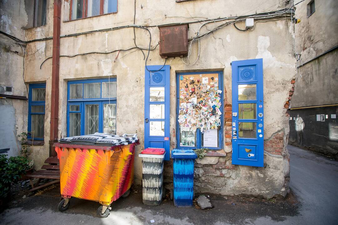 Kaimynų istorijos „Kiemo galerijoje“ 