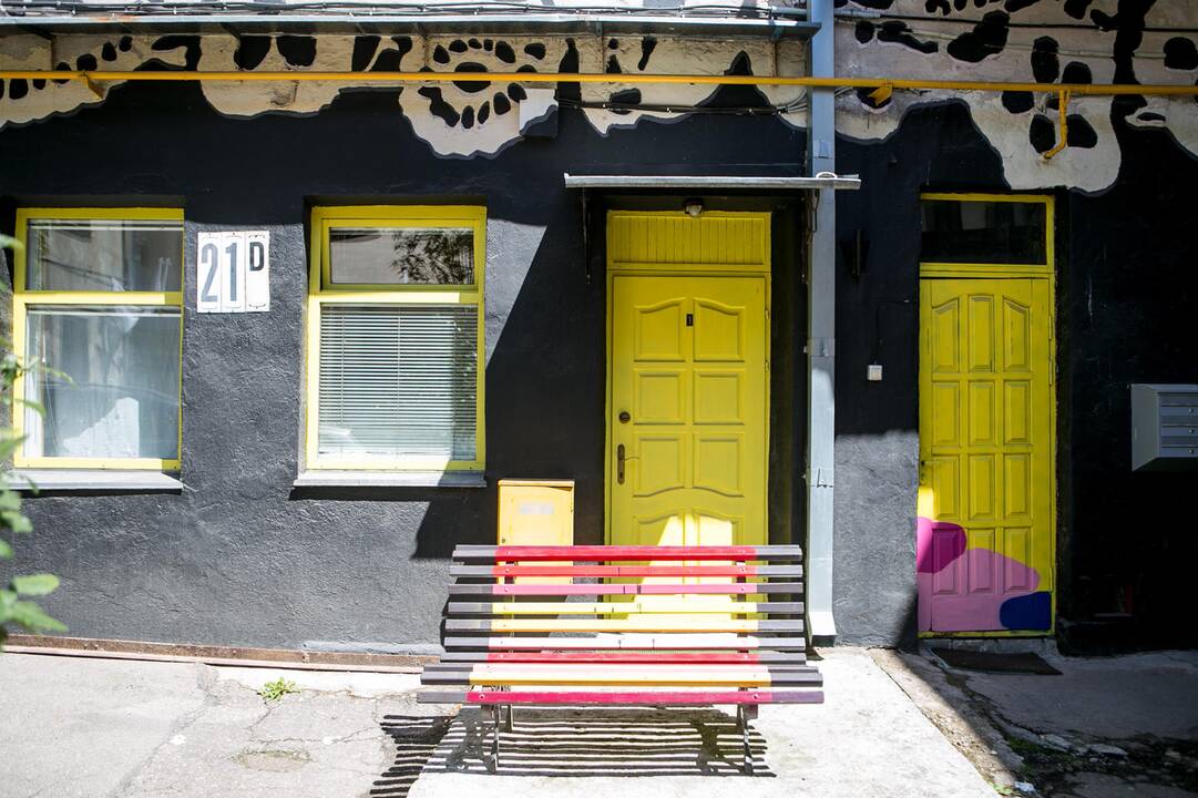 Kaimynų istorijos „Kiemo galerijoje“ 