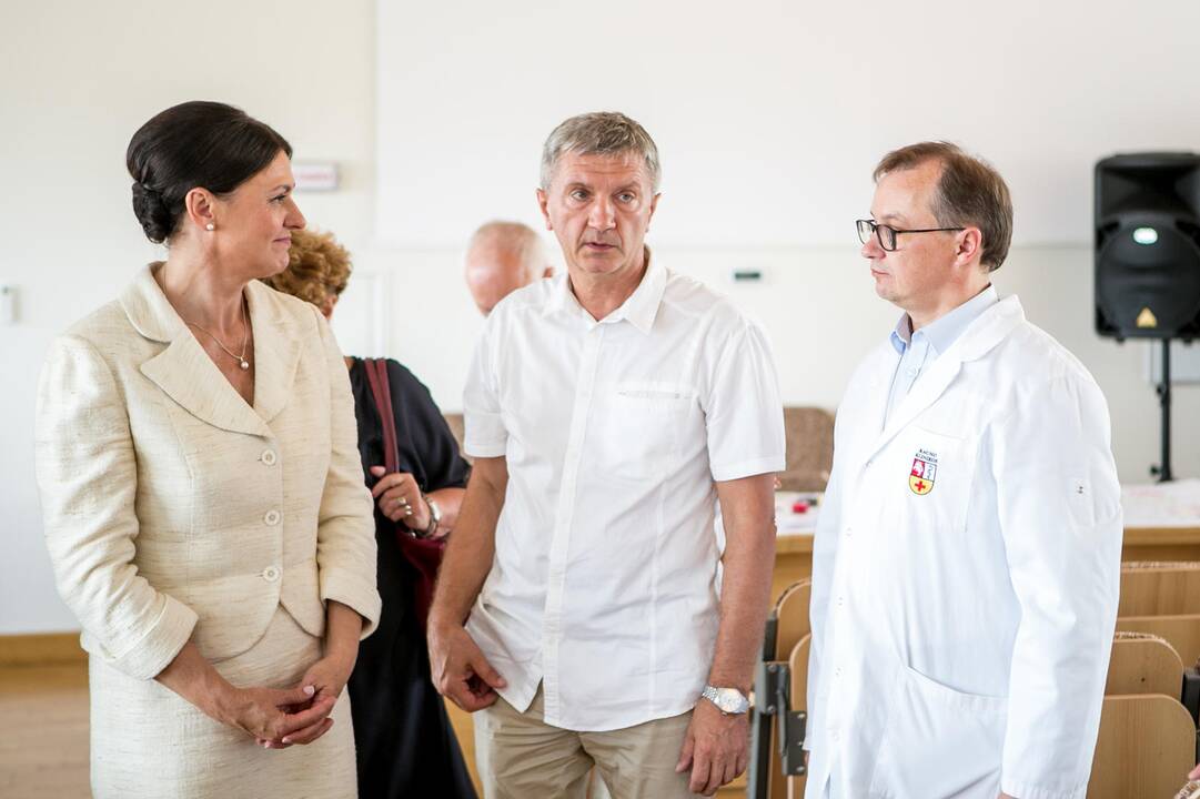Vaikų piešinių parodos atidarymas Kauno klinikose