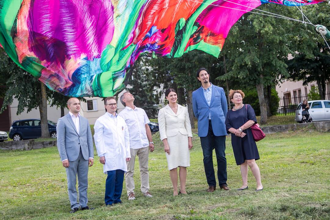Vaikų piešinių parodos atidarymas Kauno klinikose