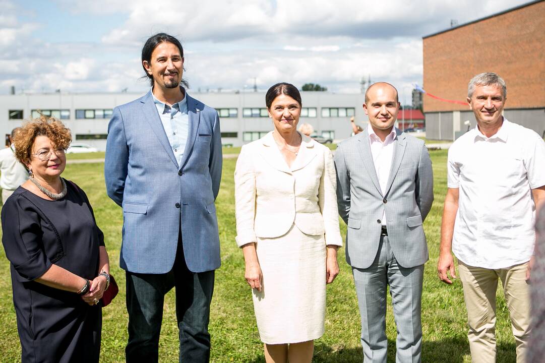 Vaikų piešinių parodos atidarymas Kauno klinikose