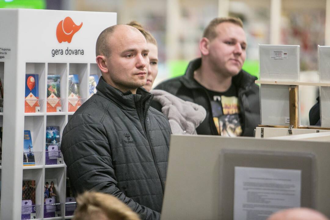 Susitikimas su rašytoju Dailiumi Dargiu