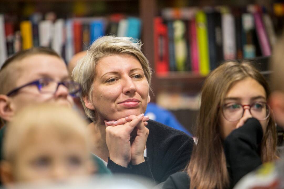 Bibliotekoje - skaitymai su šunimi