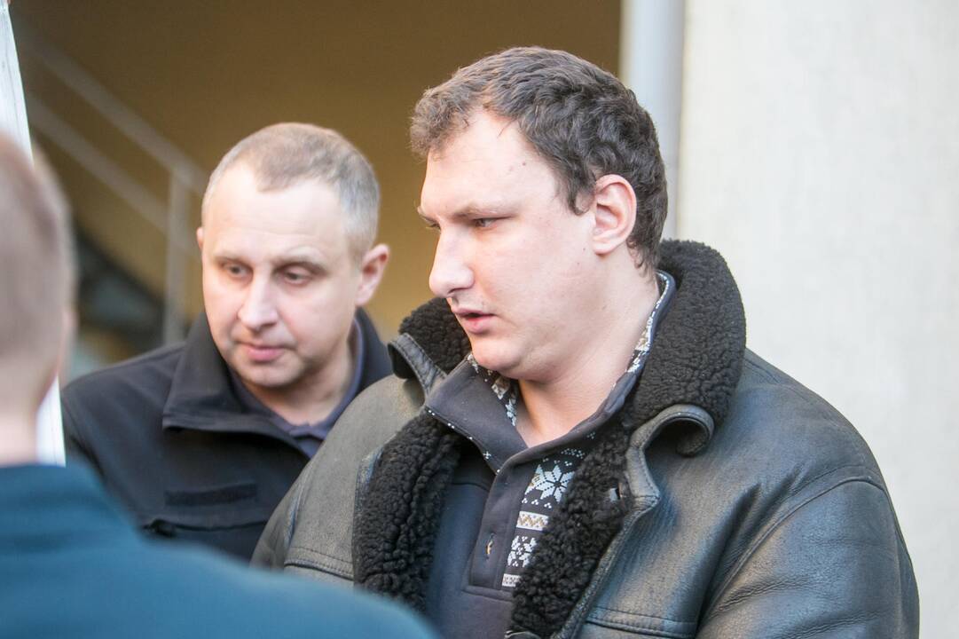 Įtariami žmogžudyste Garliavoje atvesdinti į teismą