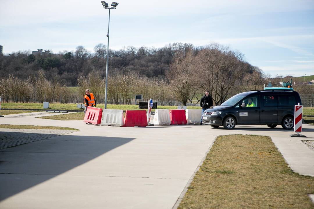 Koronaviruso tyrimų punktas Kauno kempinge