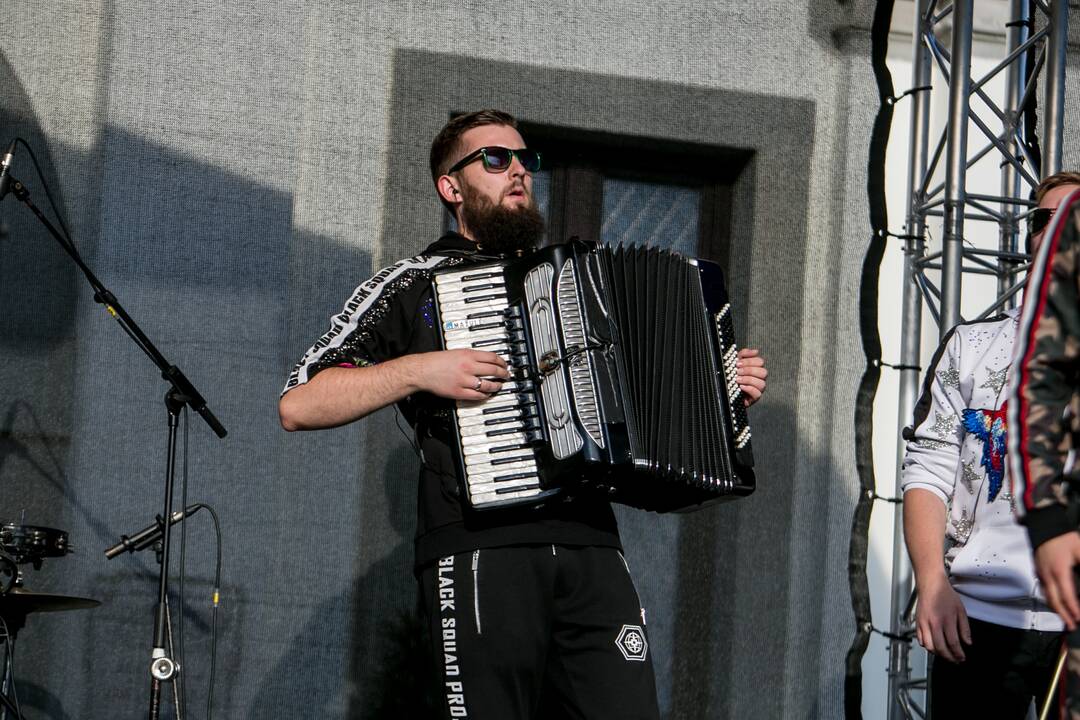 „Pažaislio liepų alėjos vakaruose“ – „Antikvarinių Kašpirovskio dantų“ koncertas