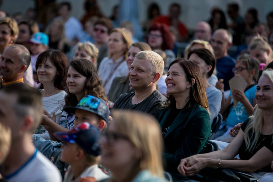 „Pažaislio liepų alėjos vakaruose“ – „Antikvarinių Kašpirovskio dantų“ koncertas