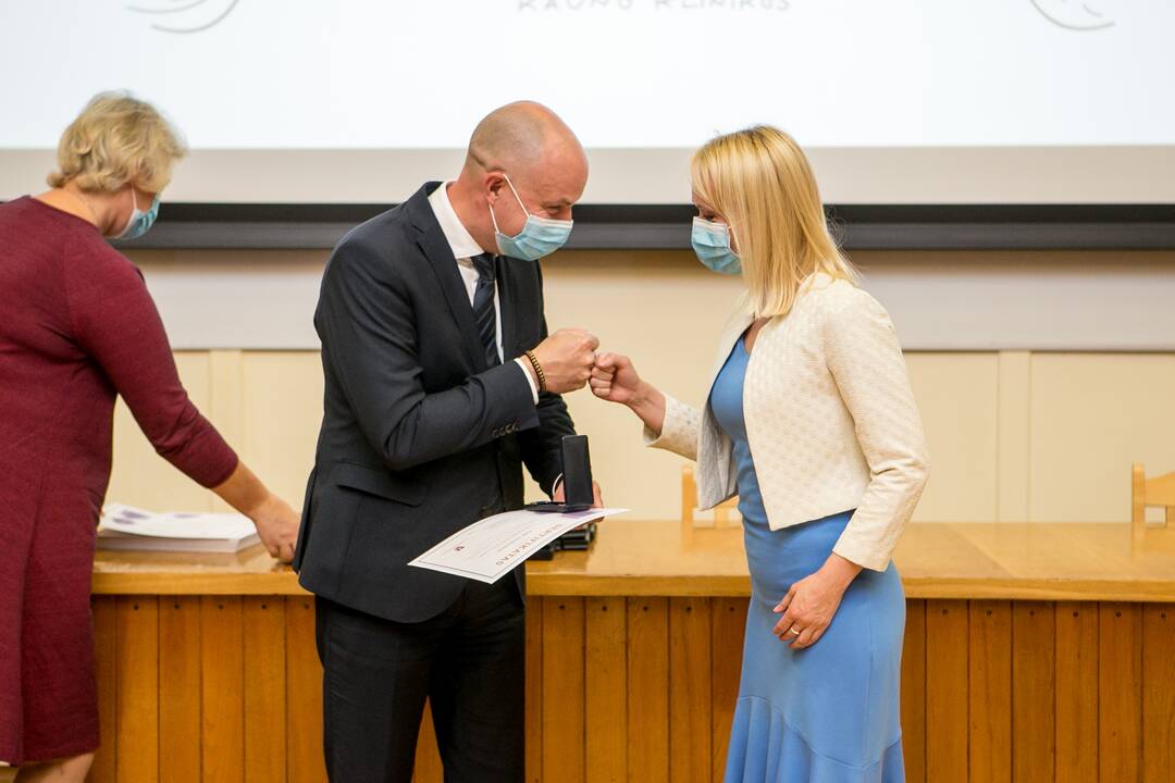 Apdovanojimai COVID-19 medikams Kauno klinikose