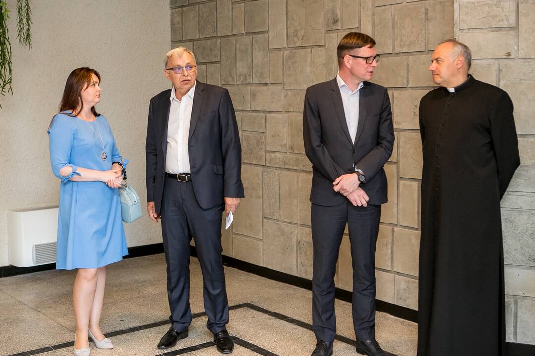Laidojimo rūmų „Tylos namai“ atidarymas