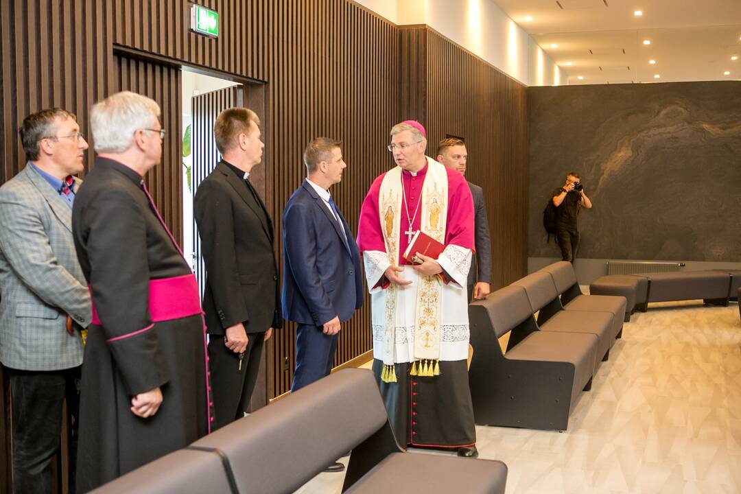Laidojimo rūmų „Tylos namai“ atidarymas