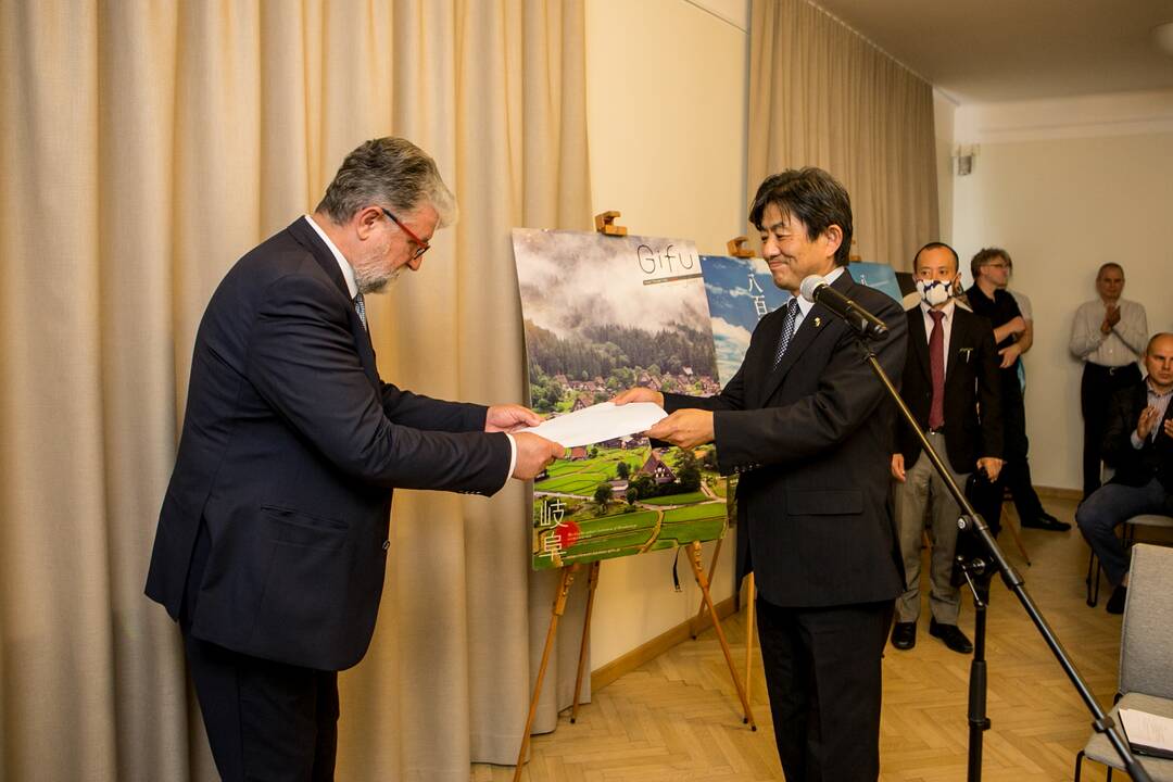 Sugiharos namams japonai suteikė paramą
