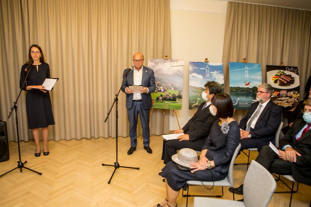Sugiharos namams japonai suteikė paramą