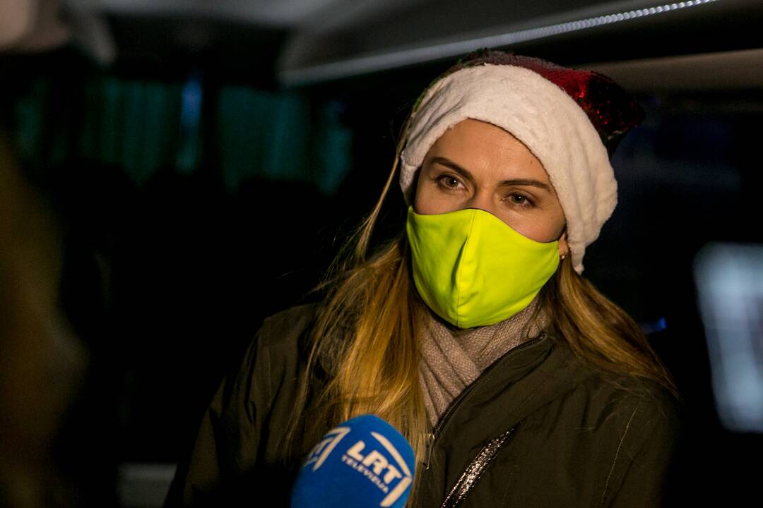 Pirmoji kalėdinio autobuso kelionė mieste