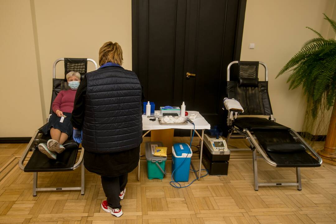 Kraujo donorystės akcija Kauno arkivyskupijos kurijoje