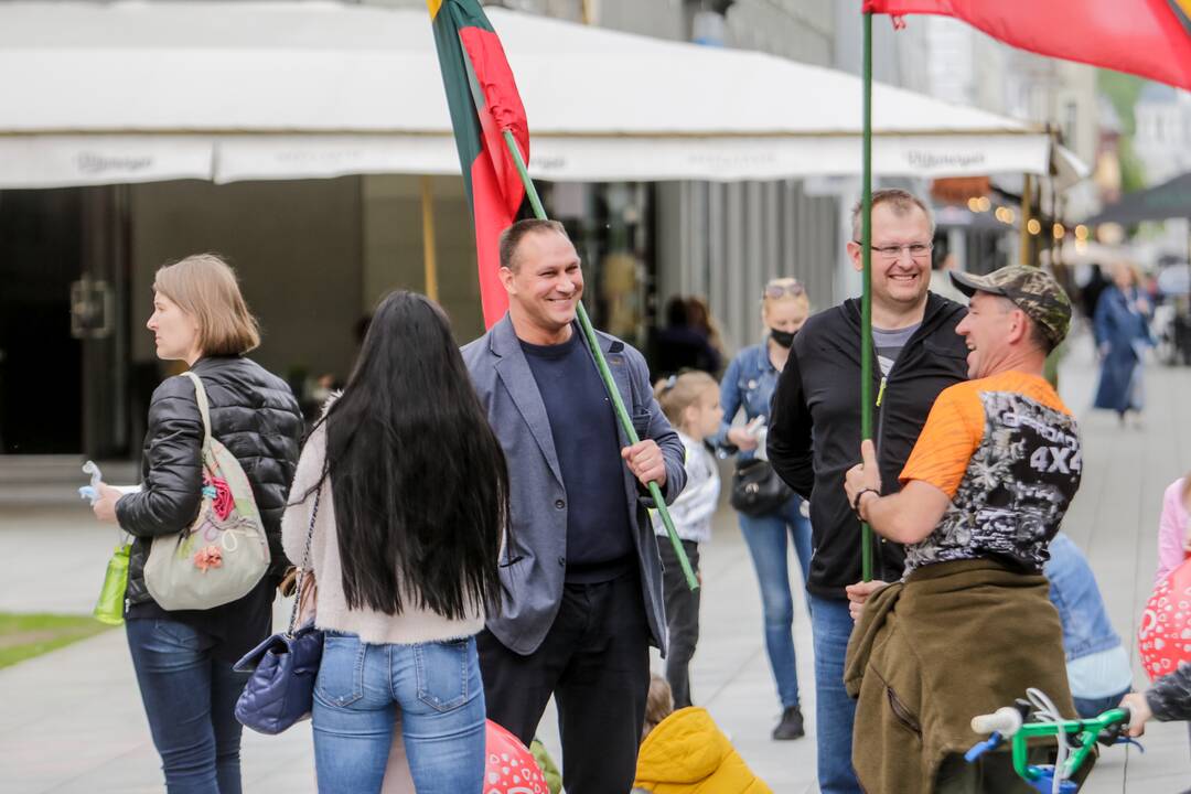 Akcijos „Noriu į mokyklą!“ prie Kauno miesto savivaldybės