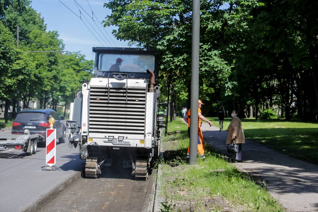 Uždaryta Kovo 11-osios gatvės atkarpa