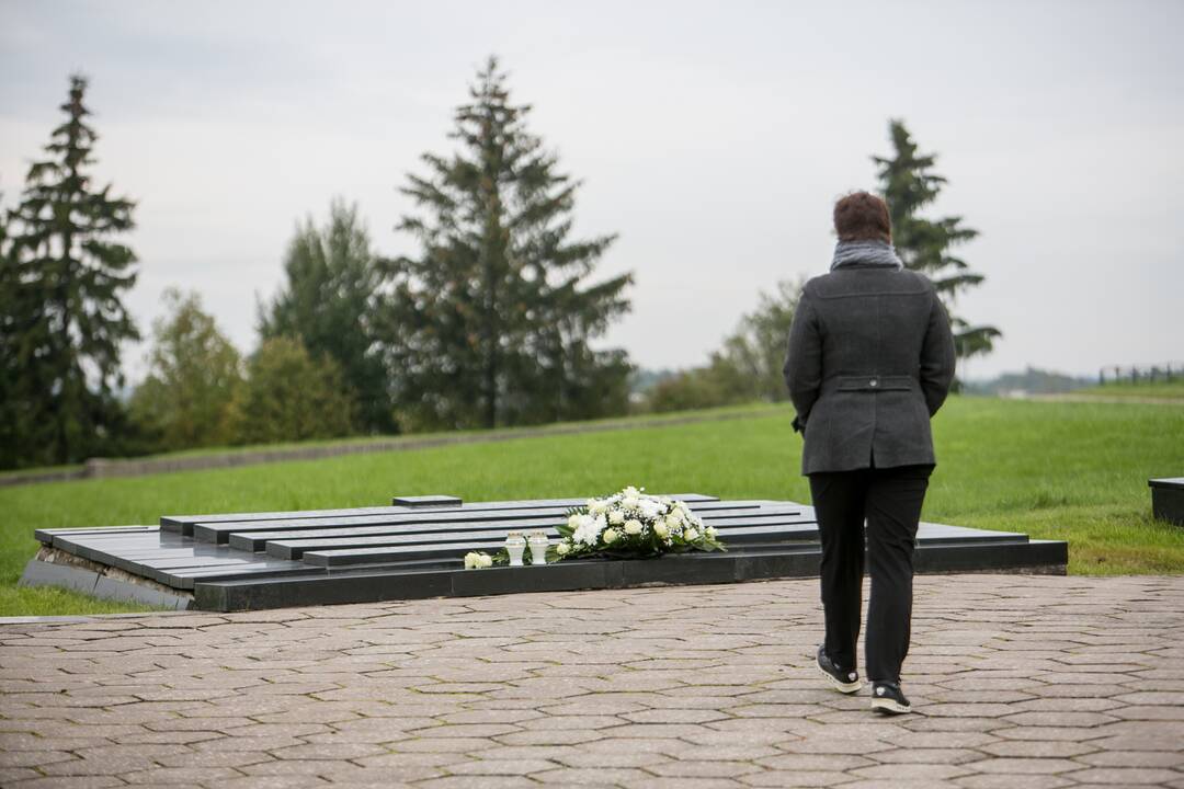 Žydų genocido dienos minėjimas IX forte