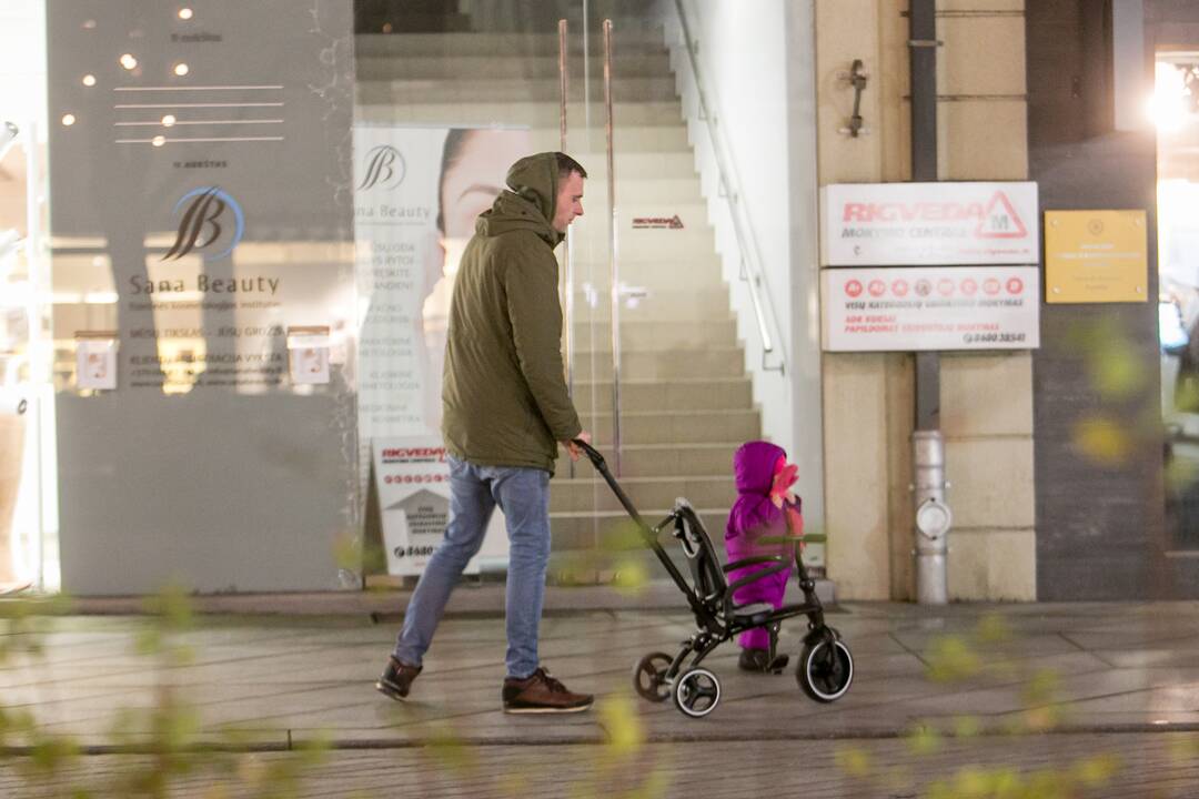 Romantiški pasivaikščiojimai Laisvės alėjoje