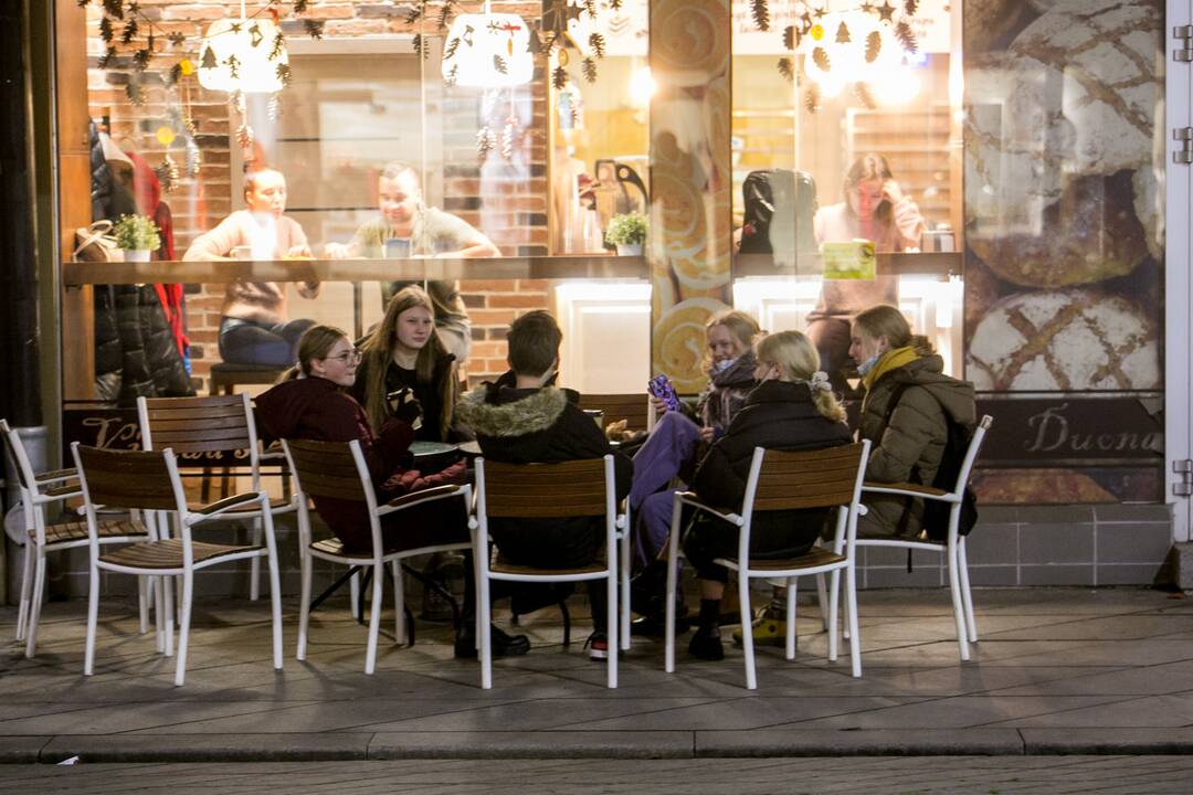 Romantiški pasivaikščiojimai Laisvės alėjoje