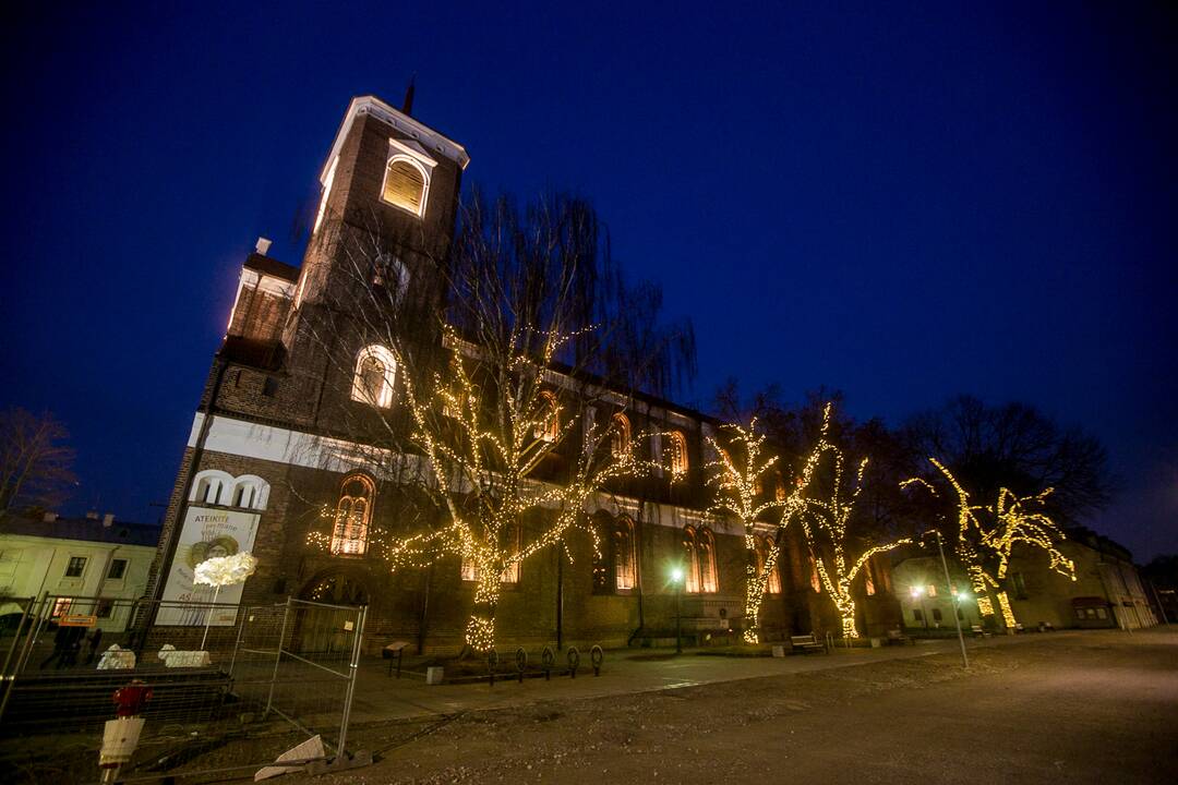 Kalėdinės dekoracijos apraizgė Kauną