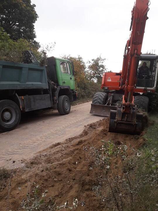 Daugėja permainų Braziūkuose: bus sutvarkytos kapinaitės