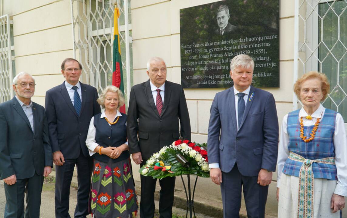 Kaune atidengta J. P. Aleksai skirta atminimo lenta