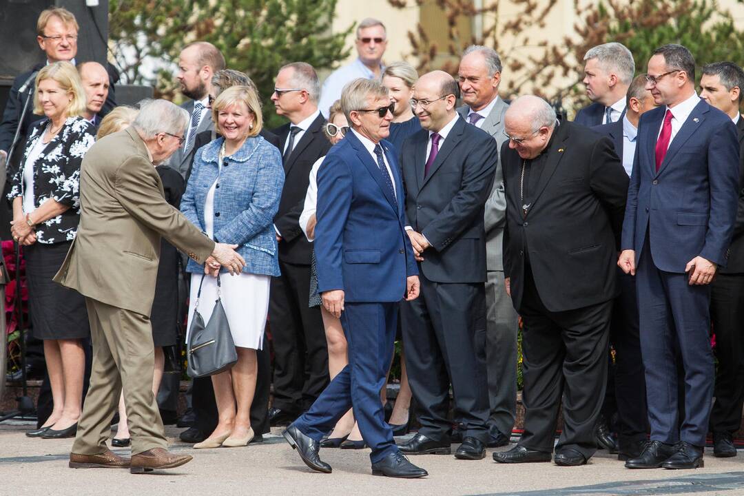 Laisvės dienos 25-ųjų metinių minėjimo ceremonija